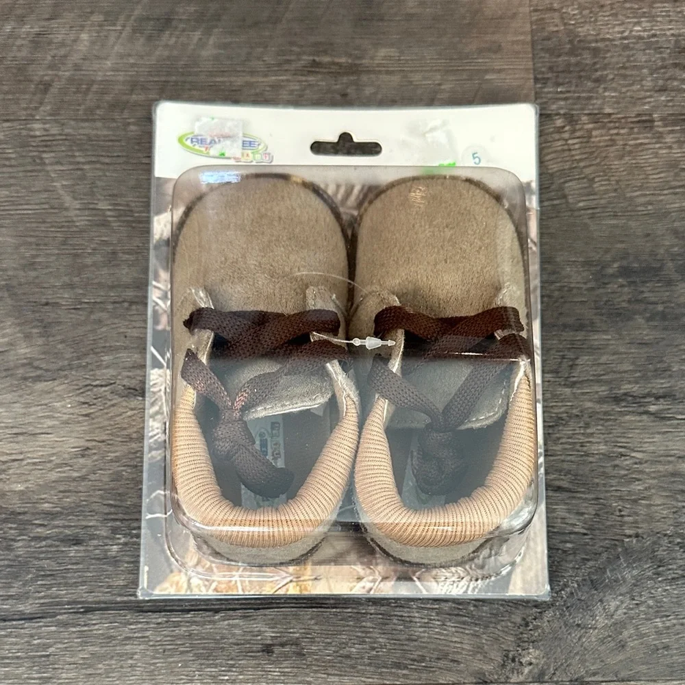 Team RealTree Baby Size 5 Tan/Camo Lace Up Shoe‎